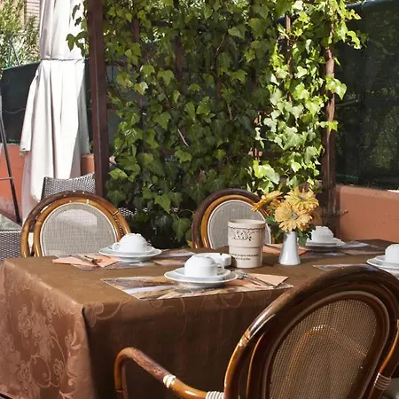 Hotell St. Antony Bardolino